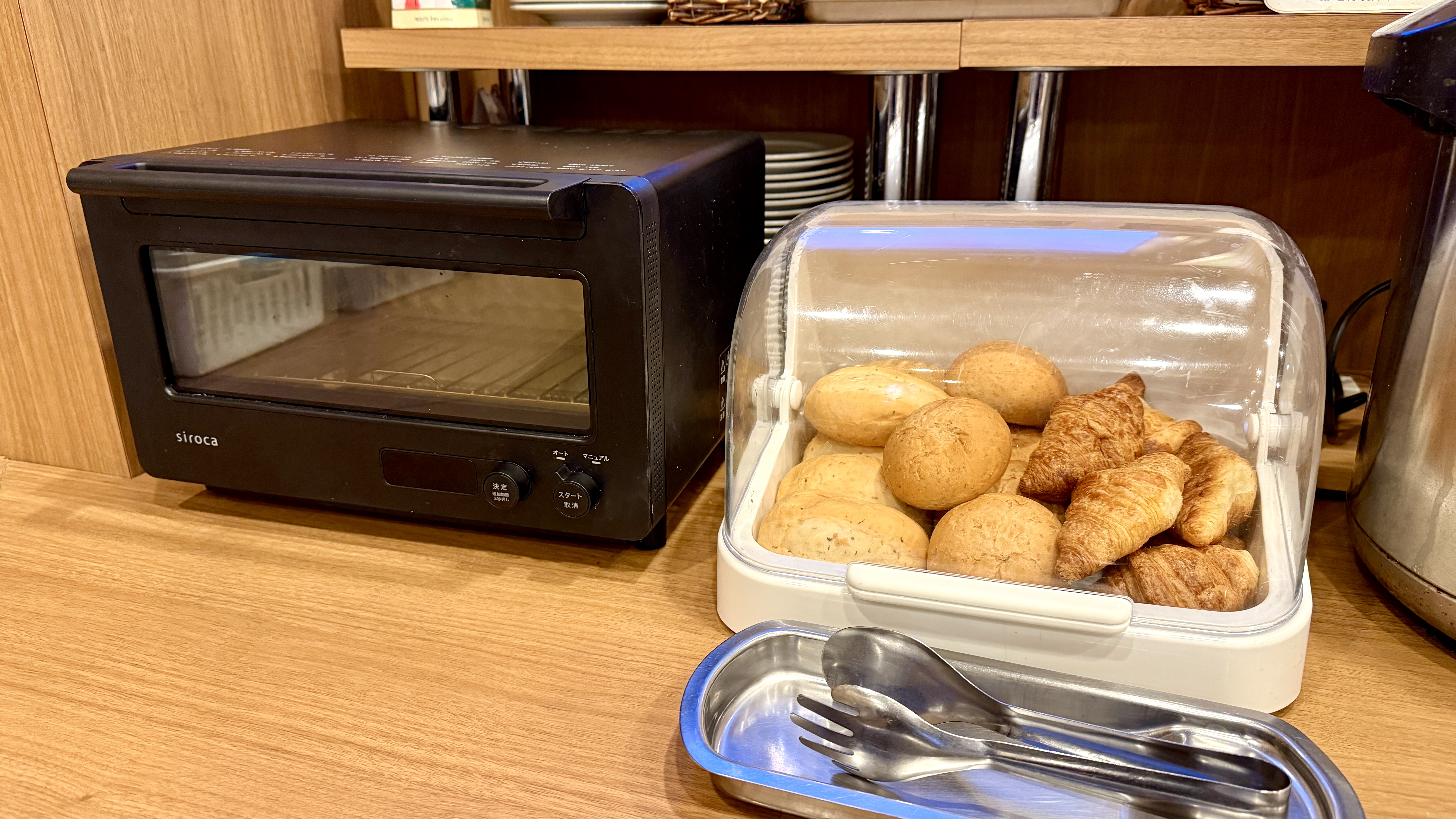 朝食　各種パン