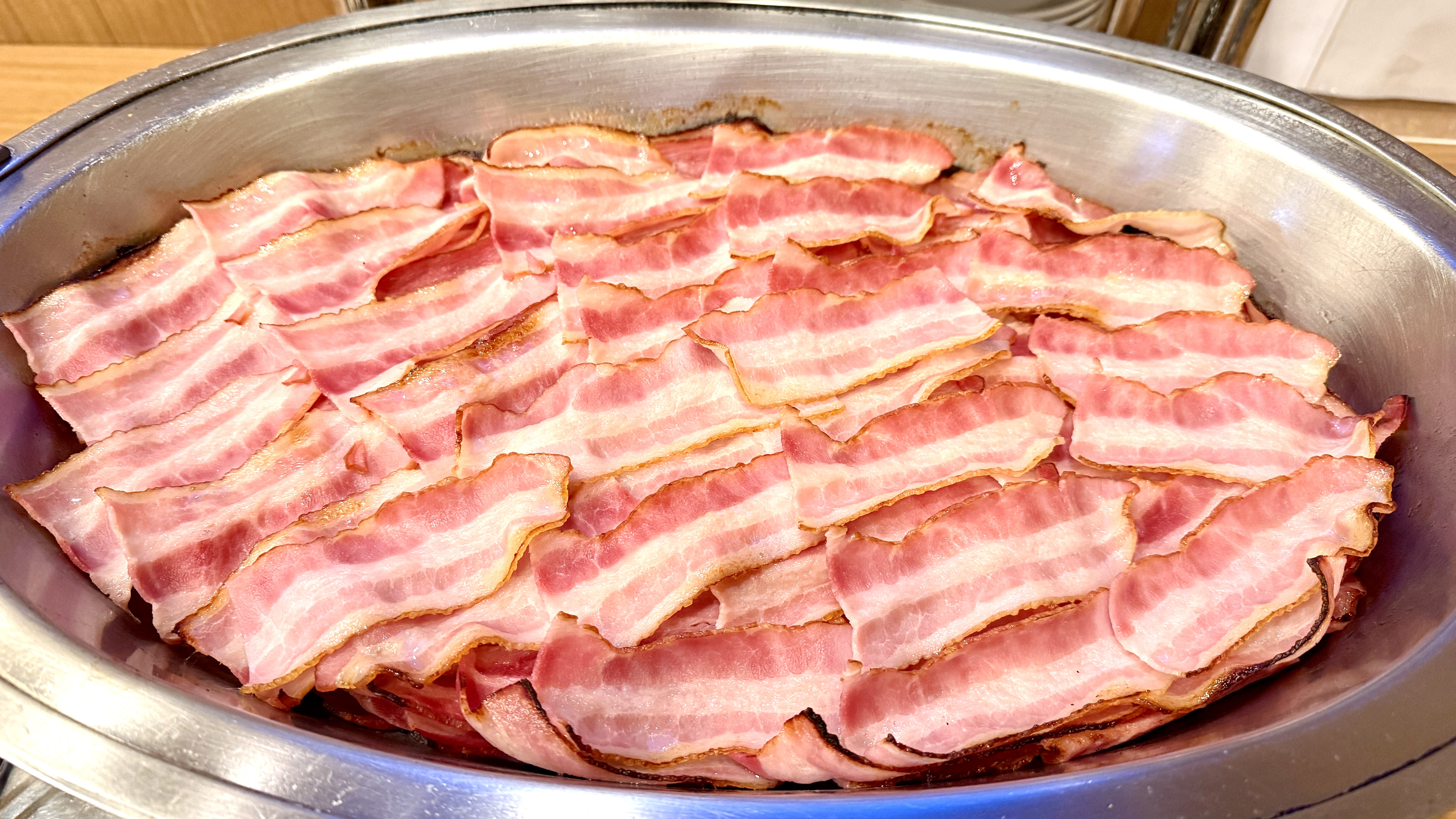 朝食　焼きベーコン