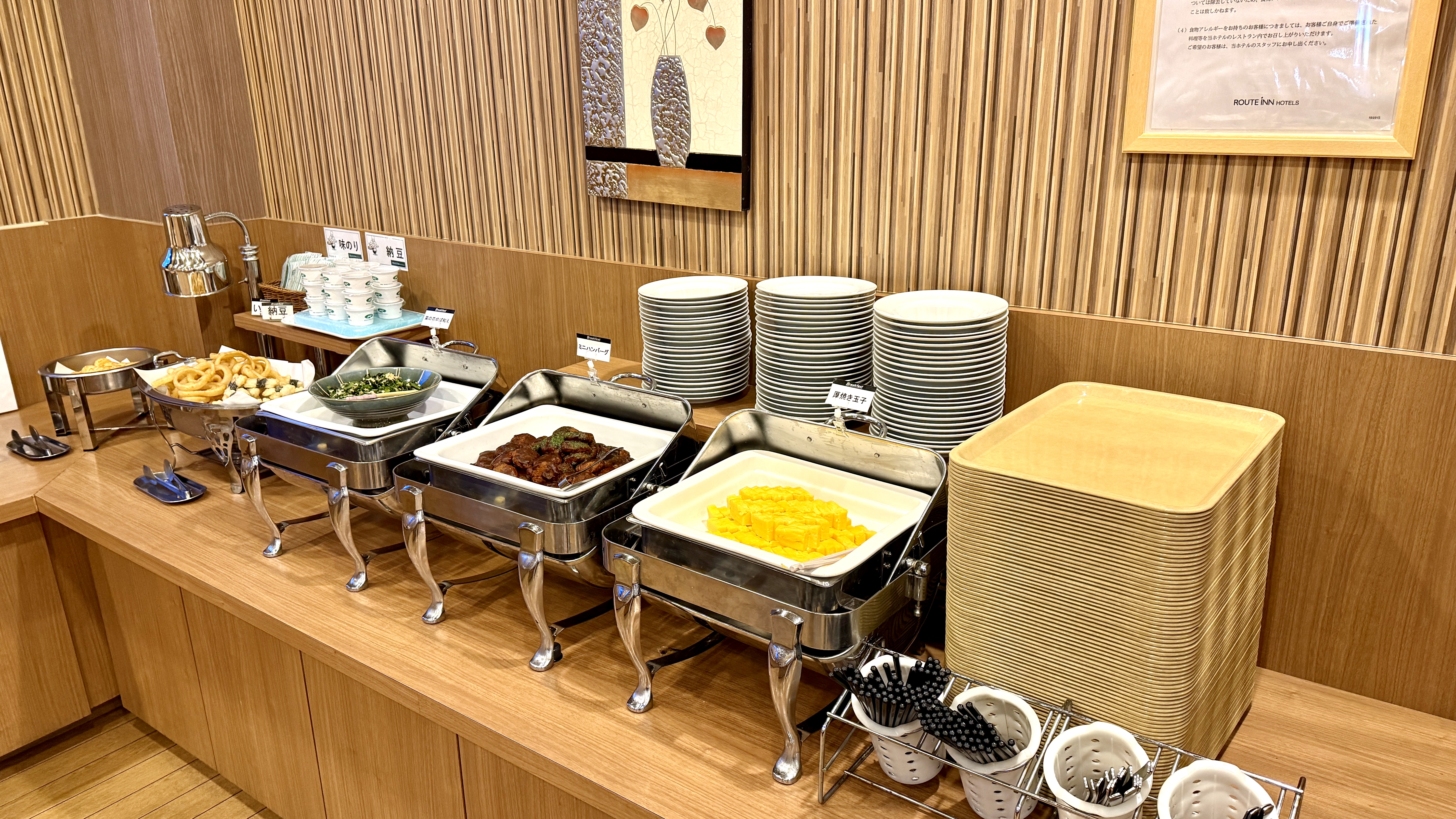 朝食会場　バイキングコーナー