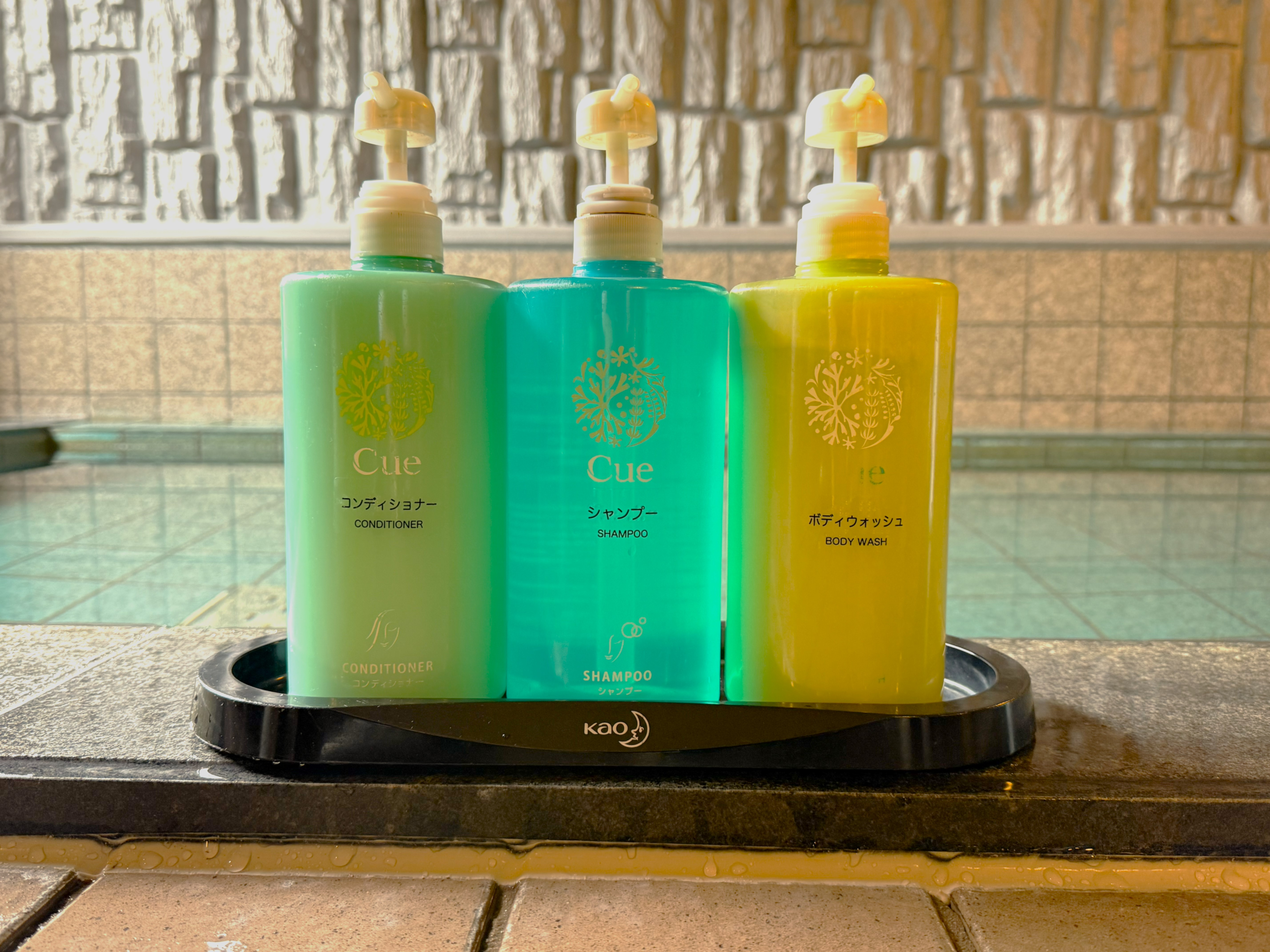 男性大浴場　シャンプー類