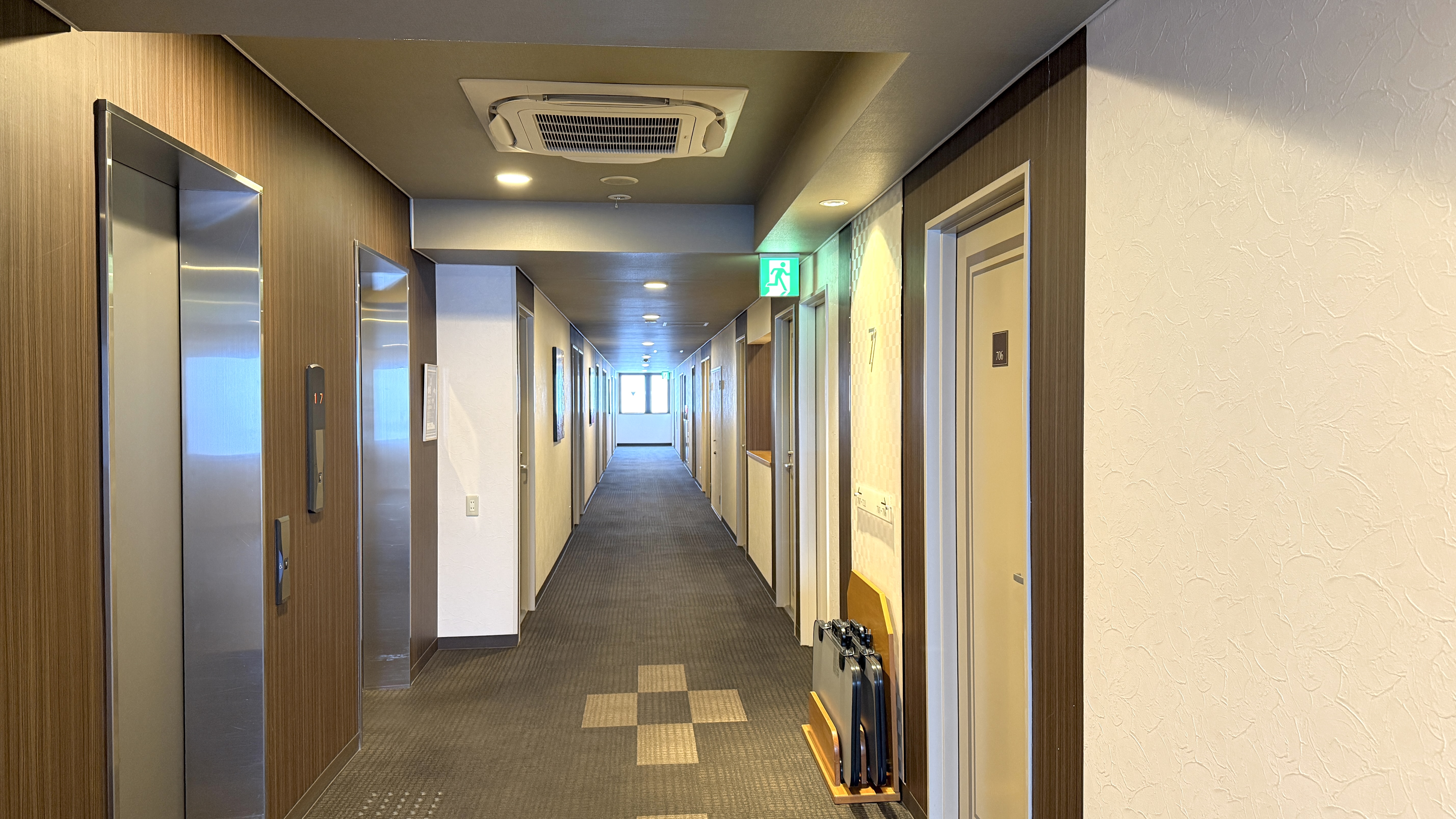 各フロアー廊下