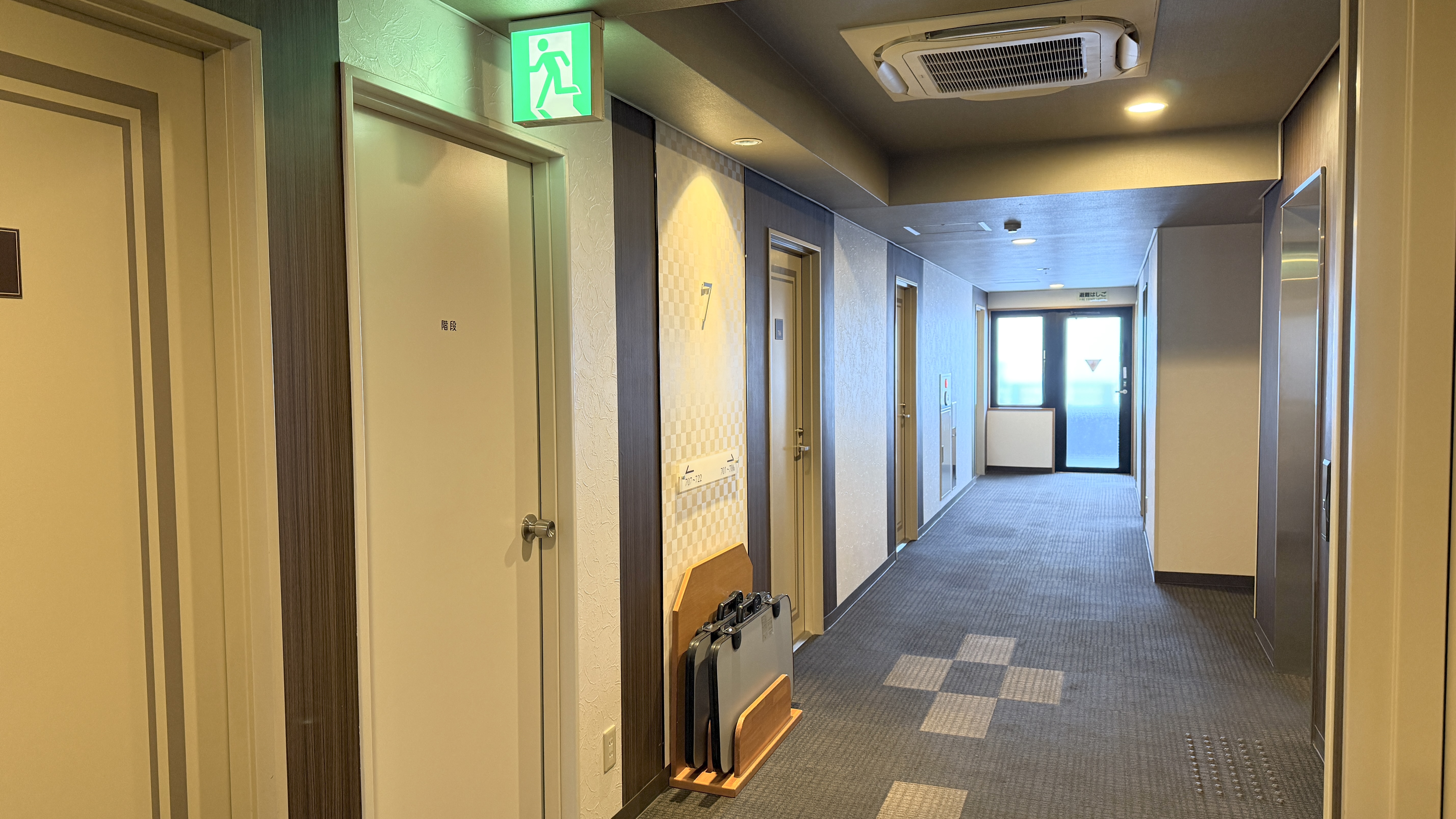 各フロアー廊下