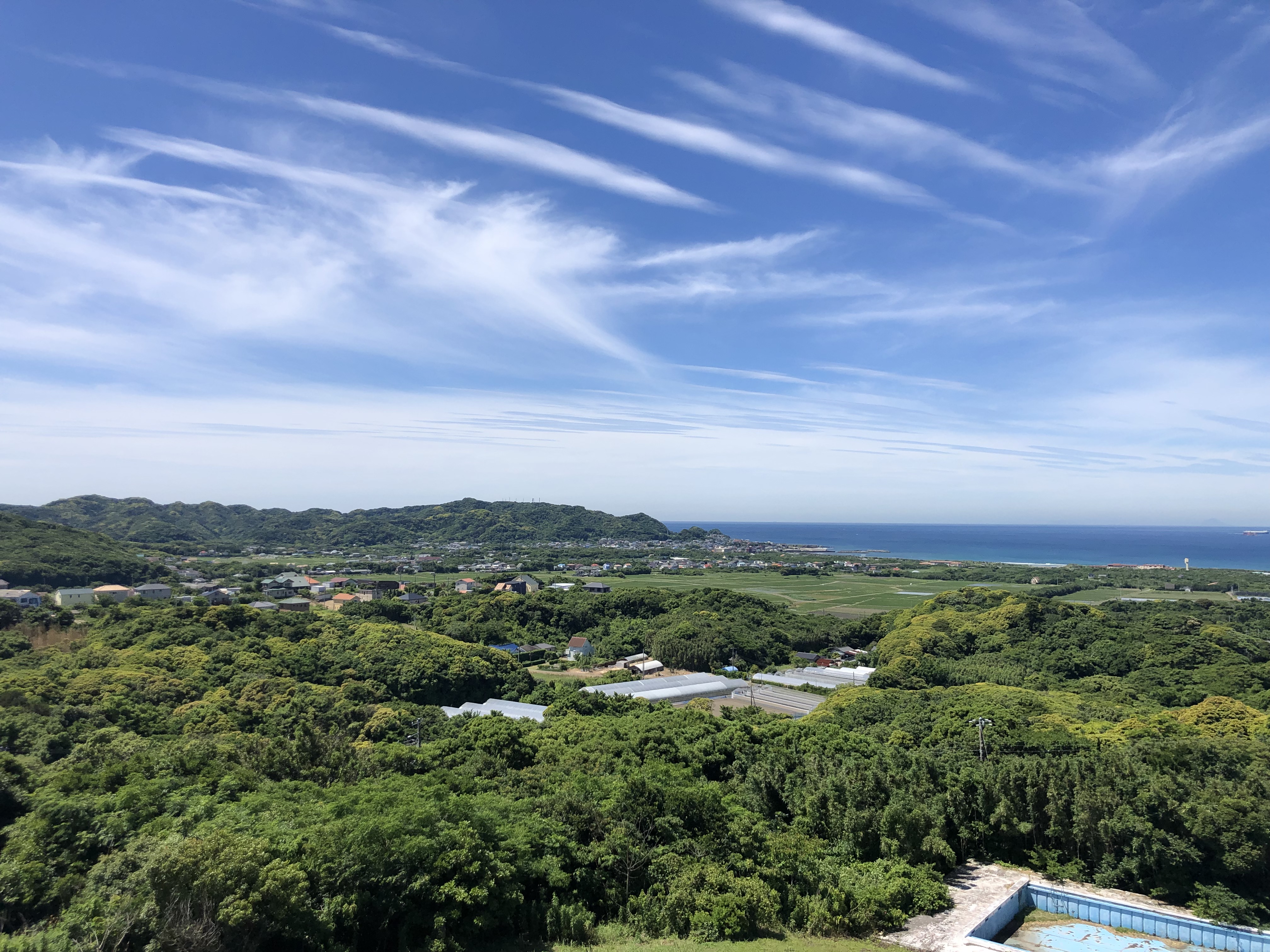 マリソル屋上より太平洋を望む（布良方面）