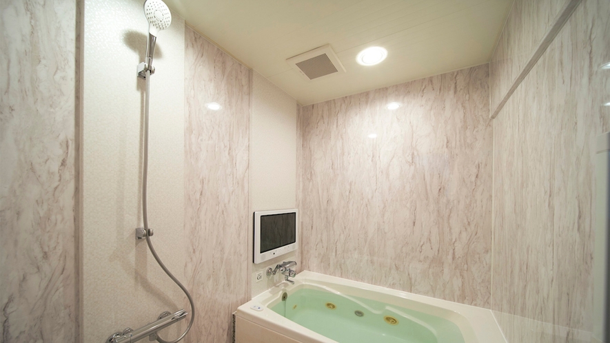 ・【スタンダード　一例】シンプルなデザインの浴室で癒しを