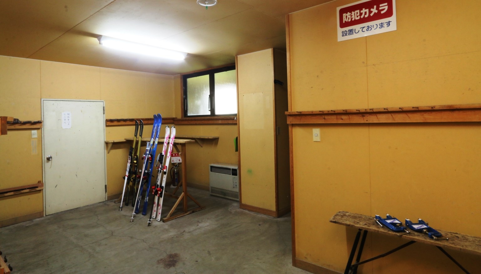 【冬・素泊り】野沢温泉街の中心に位置する当館 13ヶ所の外湯めぐりに最適♪最終チェックイン22時まで