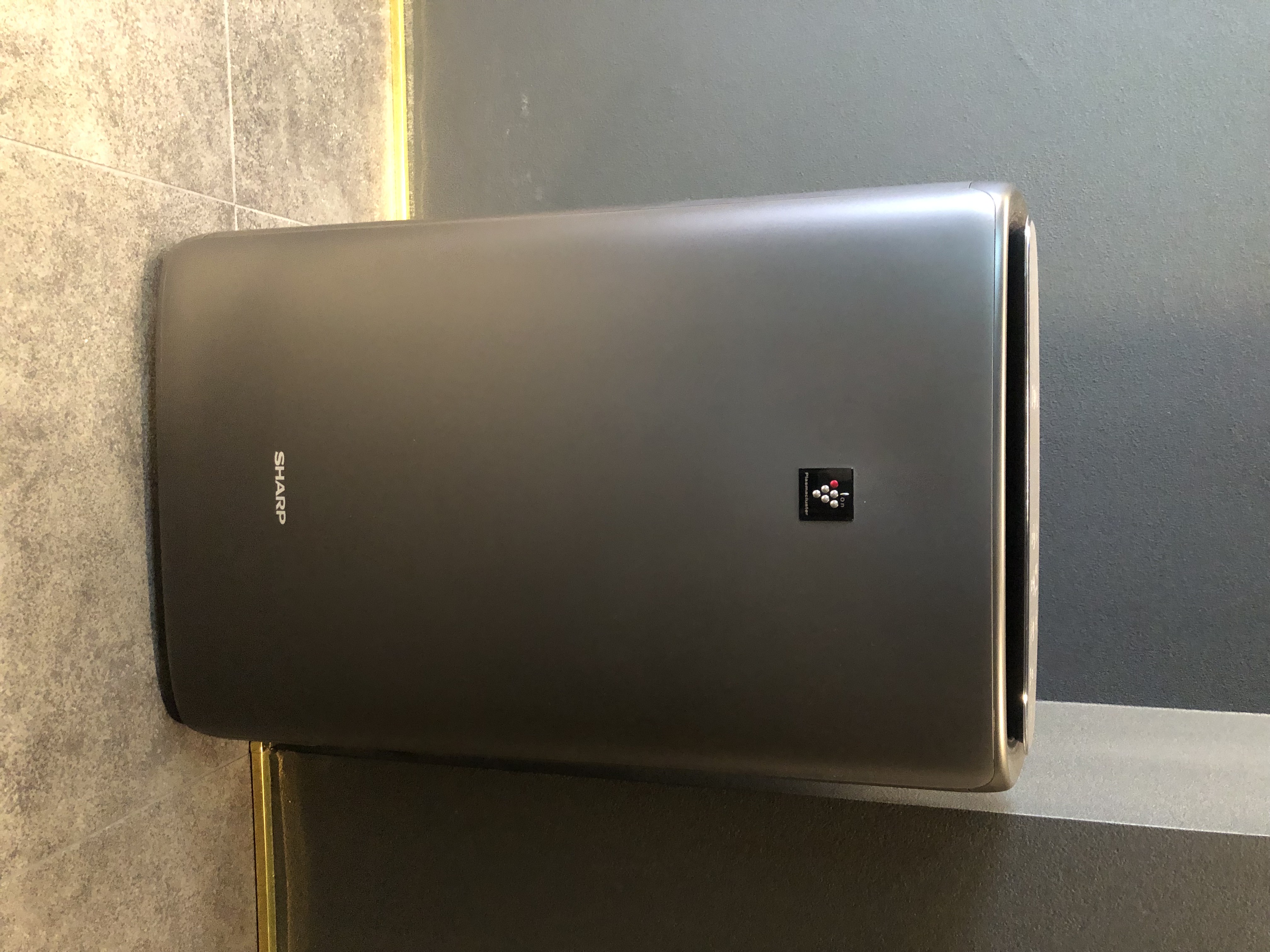 和室　空気清浄機