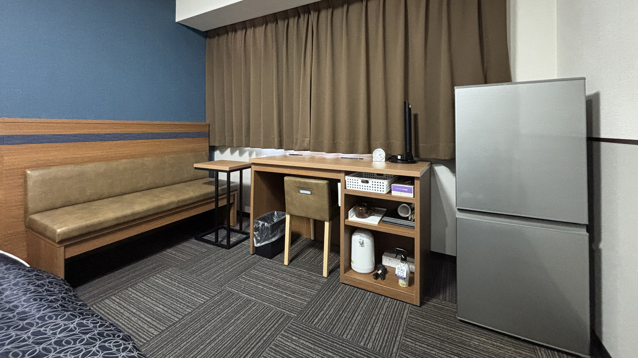 ツインルーム　デスク