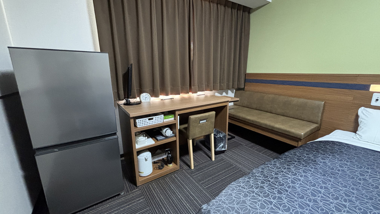 ファミリールーム デスク