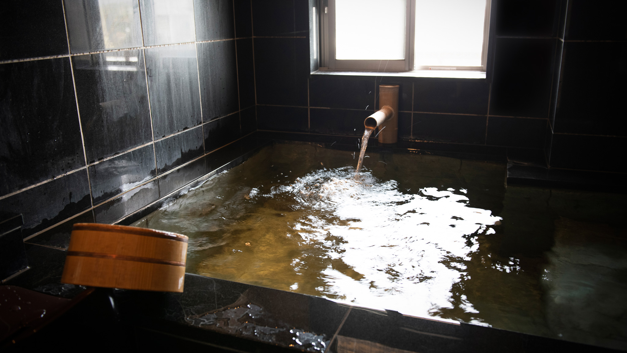 【温泉内風呂付】和室8畳＋ベッド