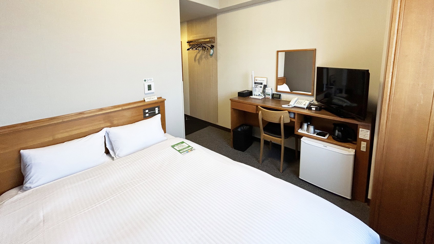 セミダブルルーム