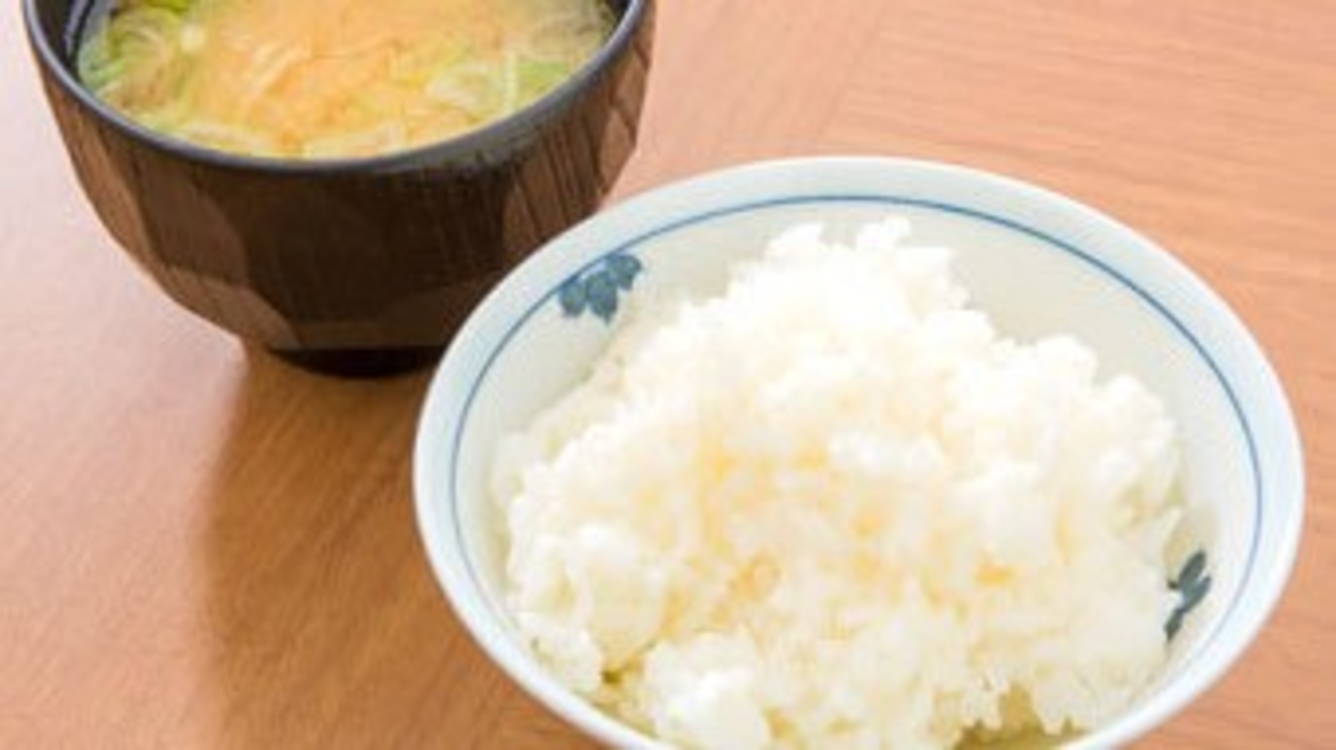 【朝食イメージ】炊き立てご飯・手作り味噌汁