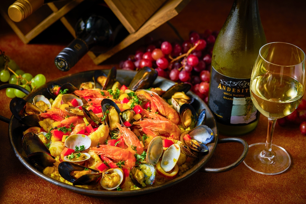 【1グループにつきフルボトルワイン1本プレゼント】ブッフェ夕食付（2食付）