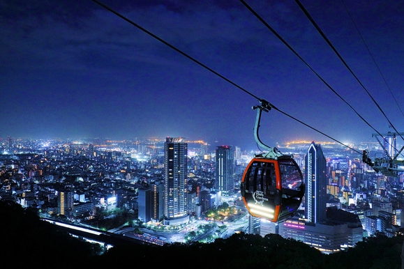 【〜12/25まで クリスマスマーケット開催中】神戸布引ハーブ園・ロープウェイチケット付（朝食付）