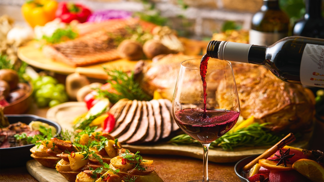 【1グループにつきフルボトルワイン1本プレゼント】ブッフェ夕食付（2食付）