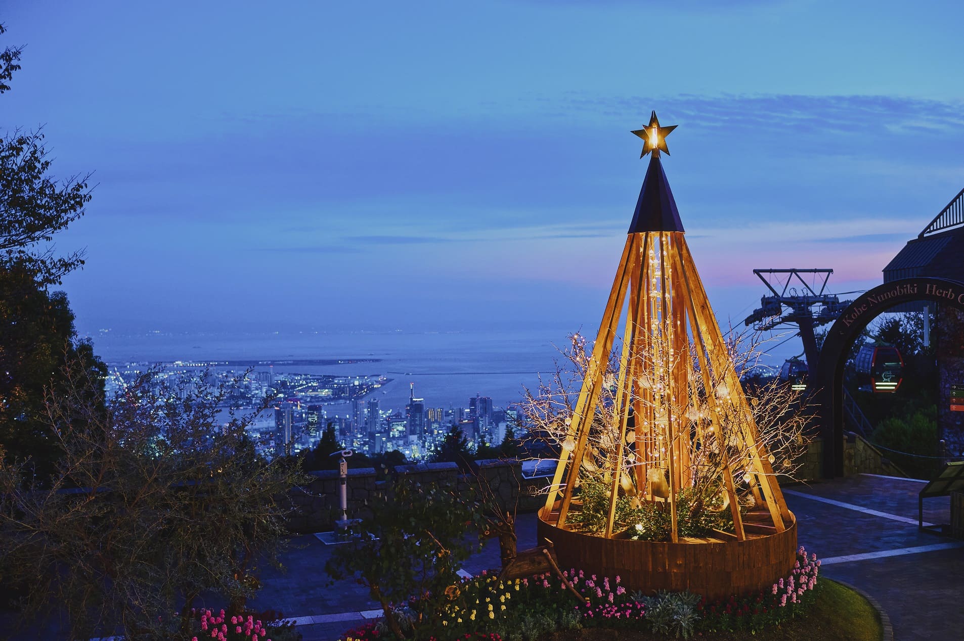 神戸布引ハーブ園　古城のクリスマス