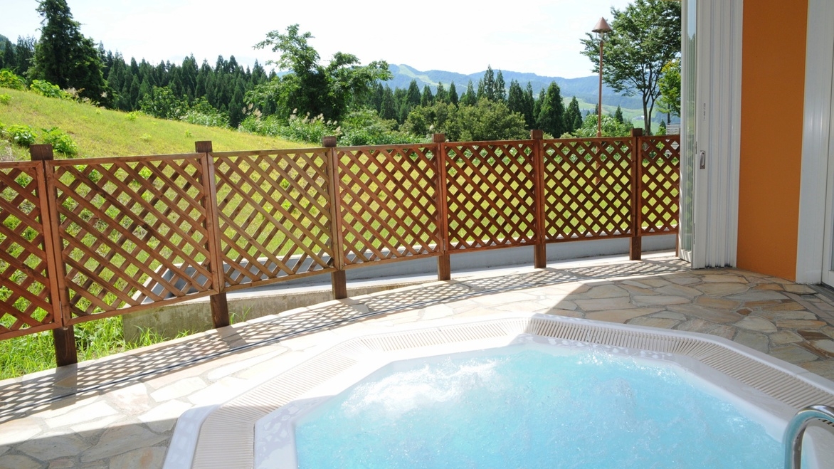 【シニアプラン】65歳以上から泊まれる！温泉でのんびりゆったり嬉しい特典付き＜夕朝食付＞