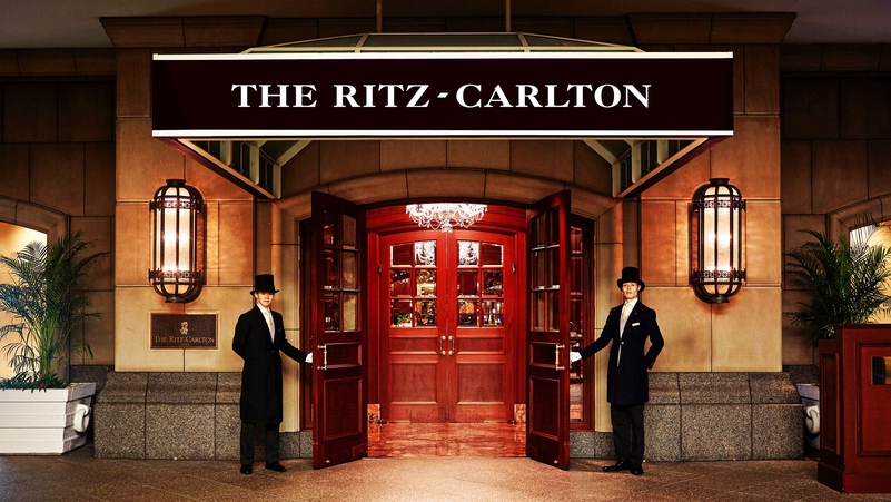 【LUXDAYSポイント10倍】Stay at Ritz-Carlton【室料のみ】 
