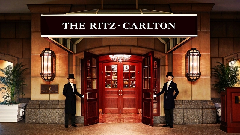 【LUXDAYSポイント10倍】Stay at Ritz-Carlton【朝食付】