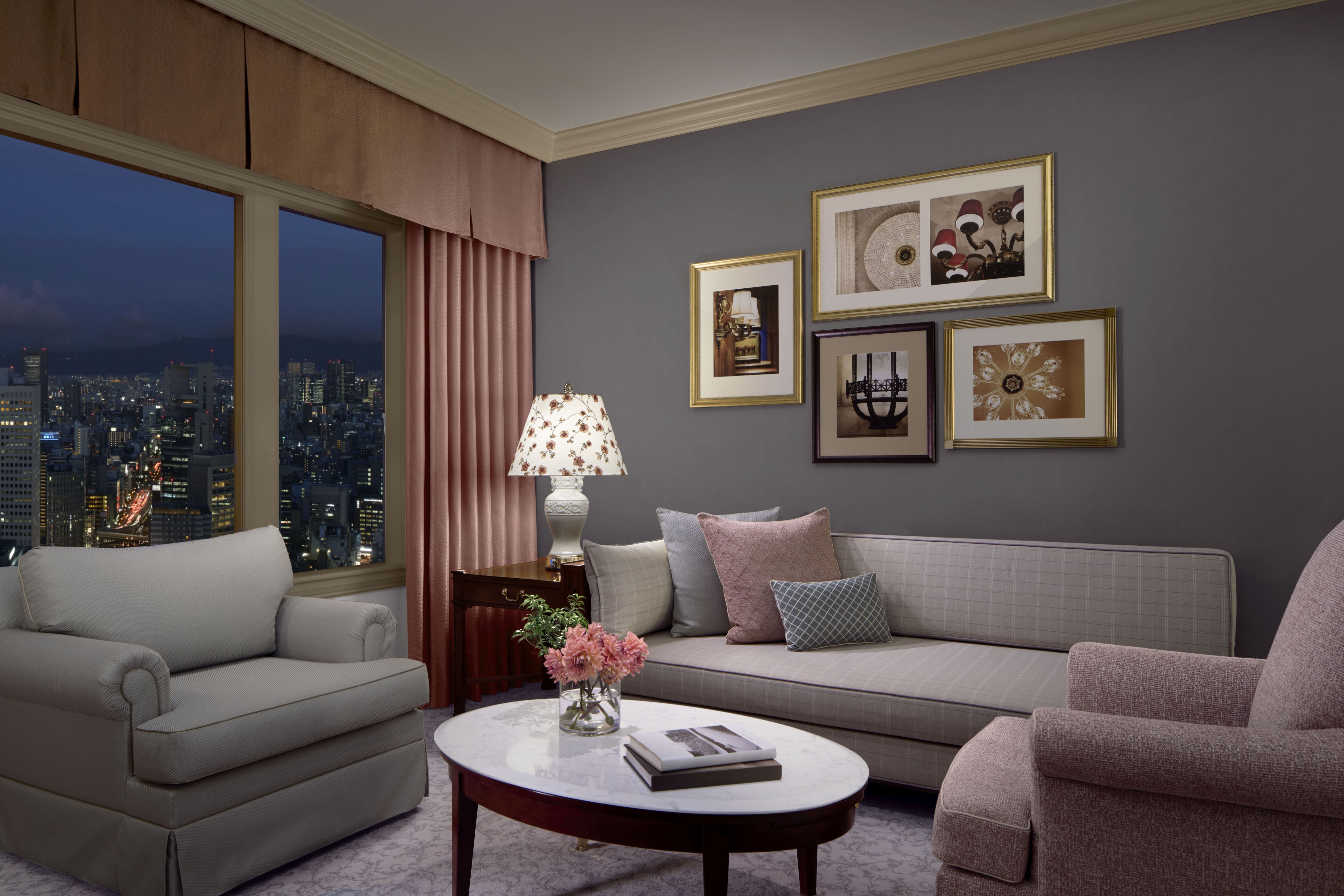 UF EX suite Livingroom evening