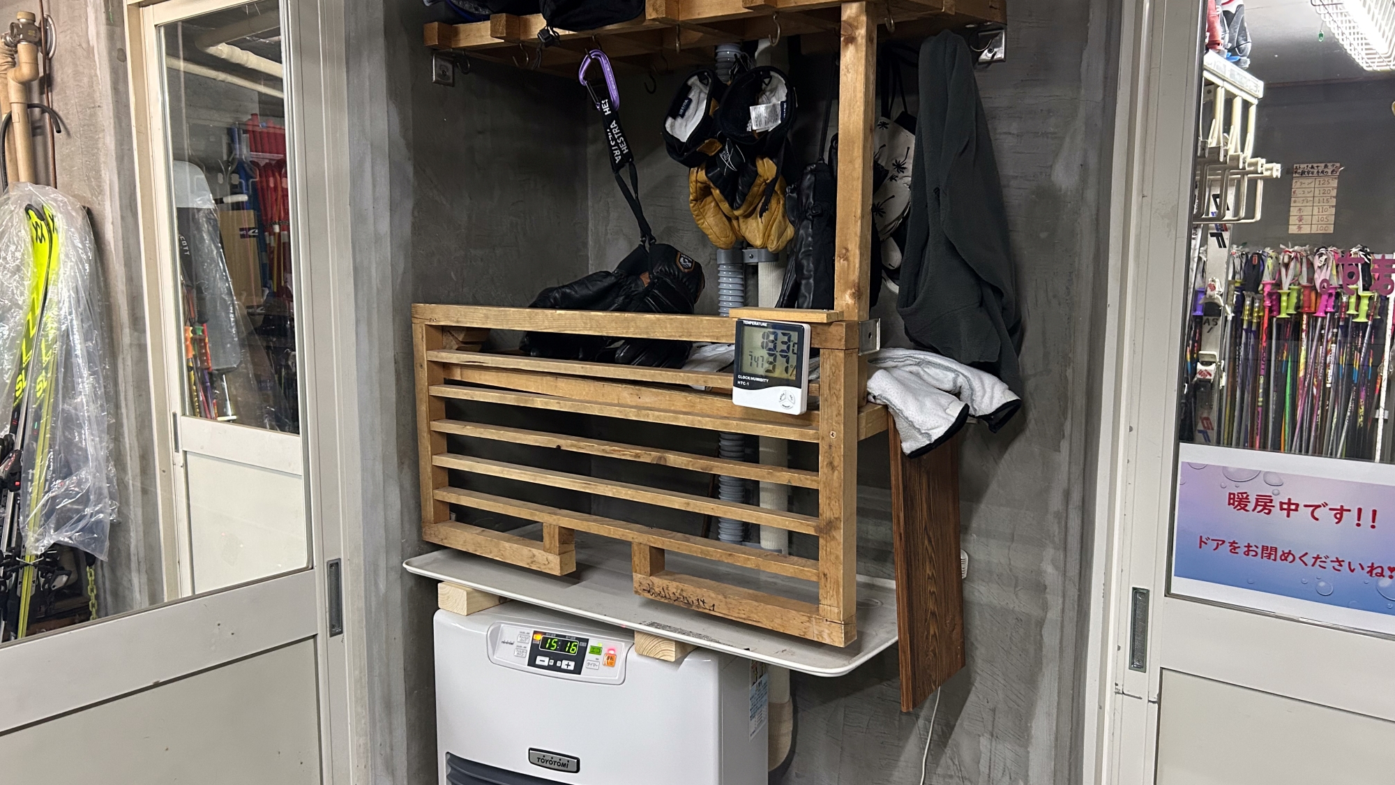 *乾燥室/手作りの乾燥ラックは大容量！翌朝にはしっかり乾燥できます