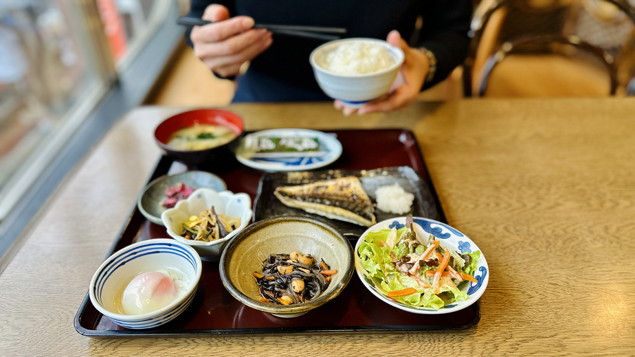 【和朝食】温泉で身体をととのえた朝に嬉しい「和のおかずを中心とした」朝ごはん！