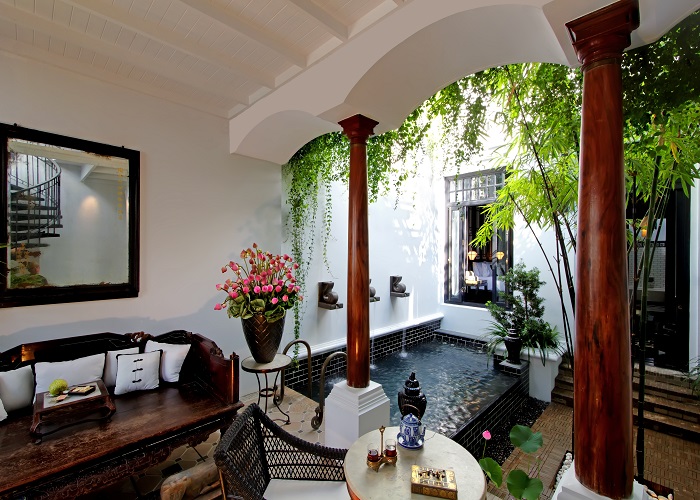 プール　ヴィラ