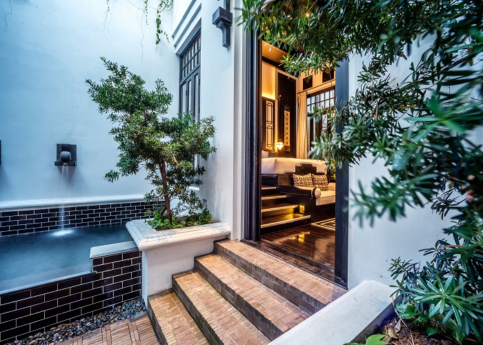 プール　ヴィラ