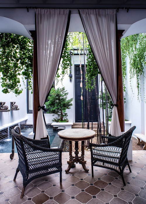 プール　ヴィラ