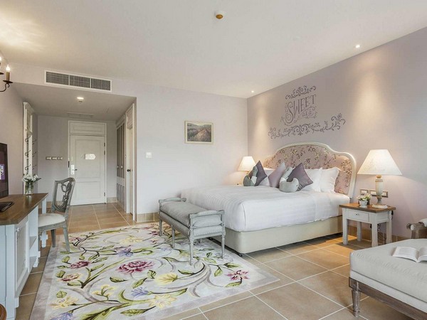 デラックスルーム