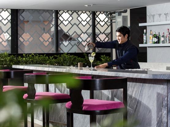 Splash プールバー