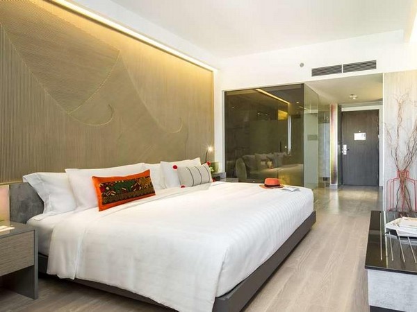 デラックスルーム