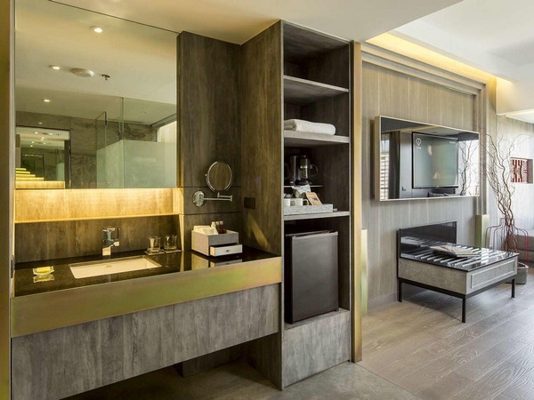 デラックスルーム