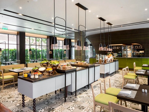 Eat@Rincomeレストラン