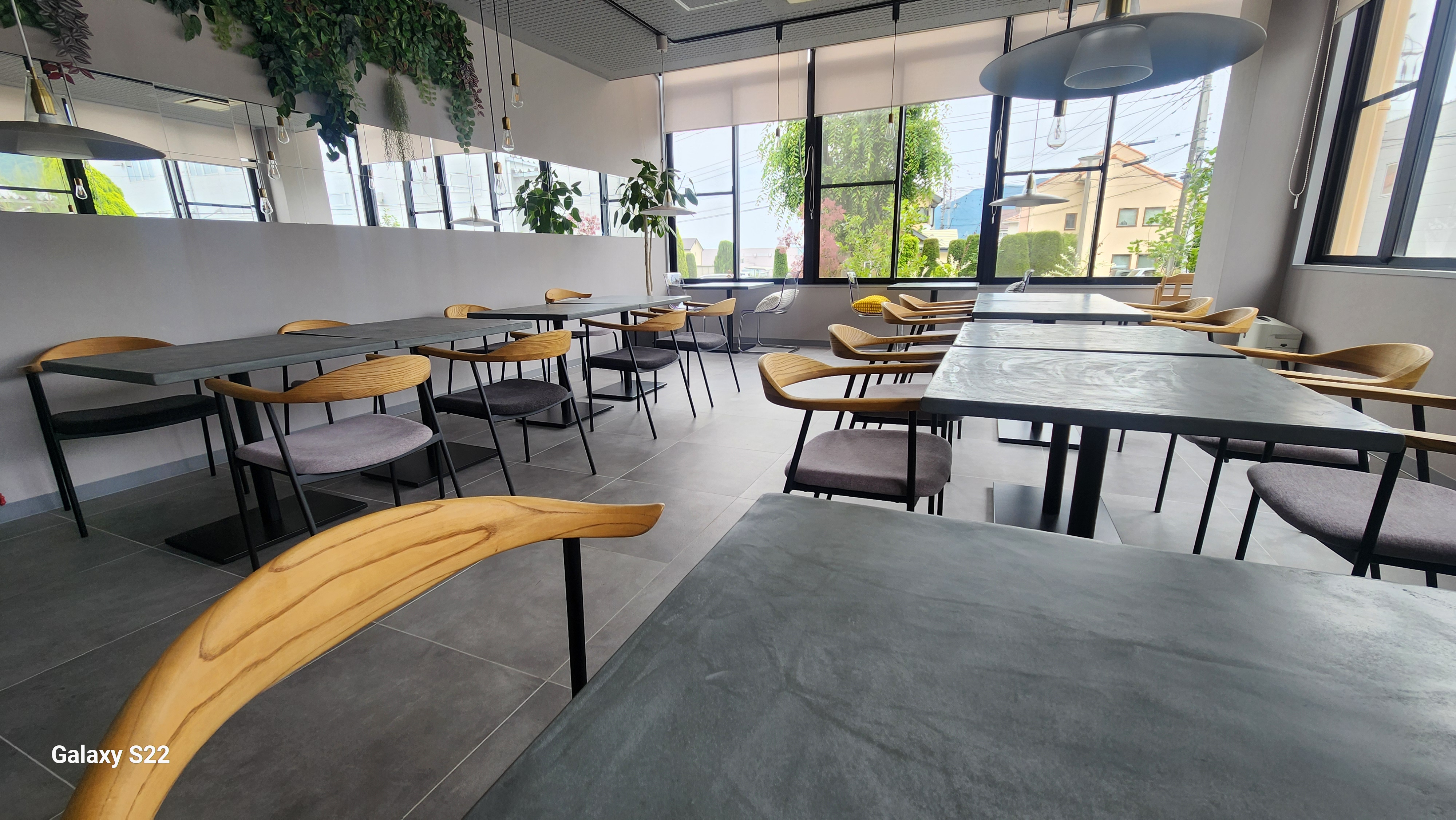 明るいレストラン