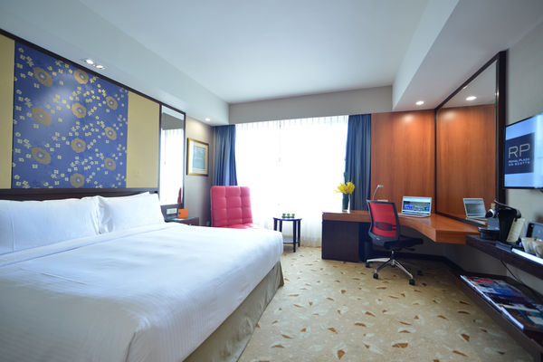 デラックス コーナールーム