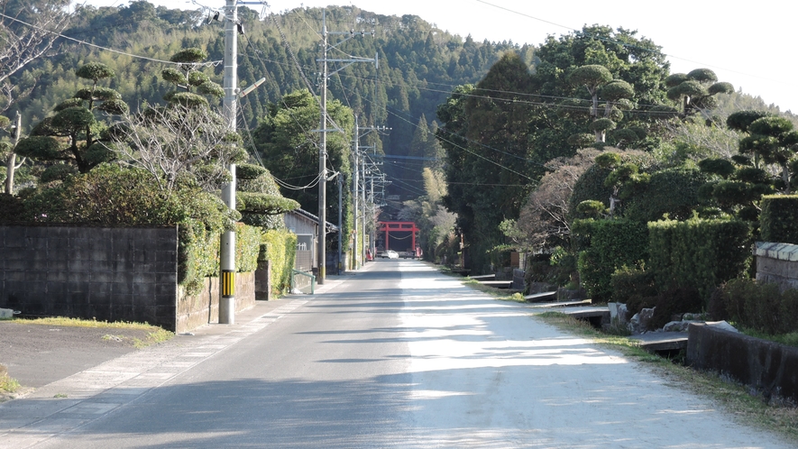 *高山やぶさめ祭りのメインストリートです