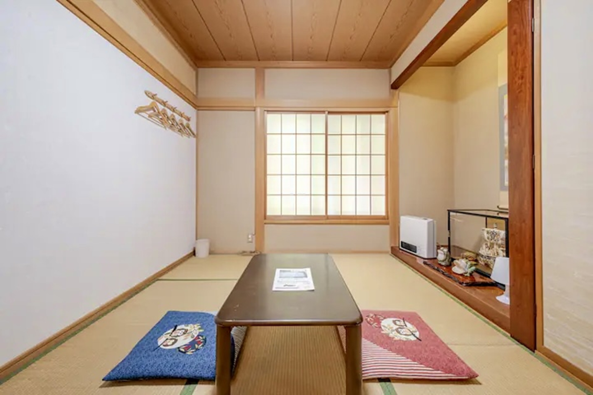 個室（和室）2〜3名様用
