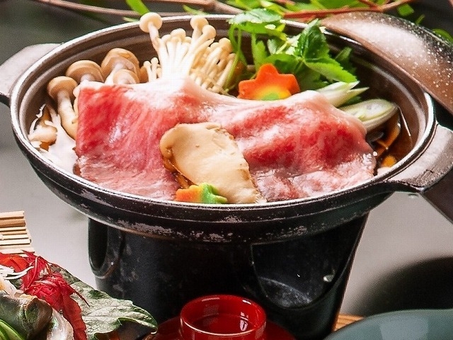 【山陰カニ旅】海と山の幸を一度に堪能！【蟹と鳥取県産和牛すき焼きの山海会席】☆☆☆