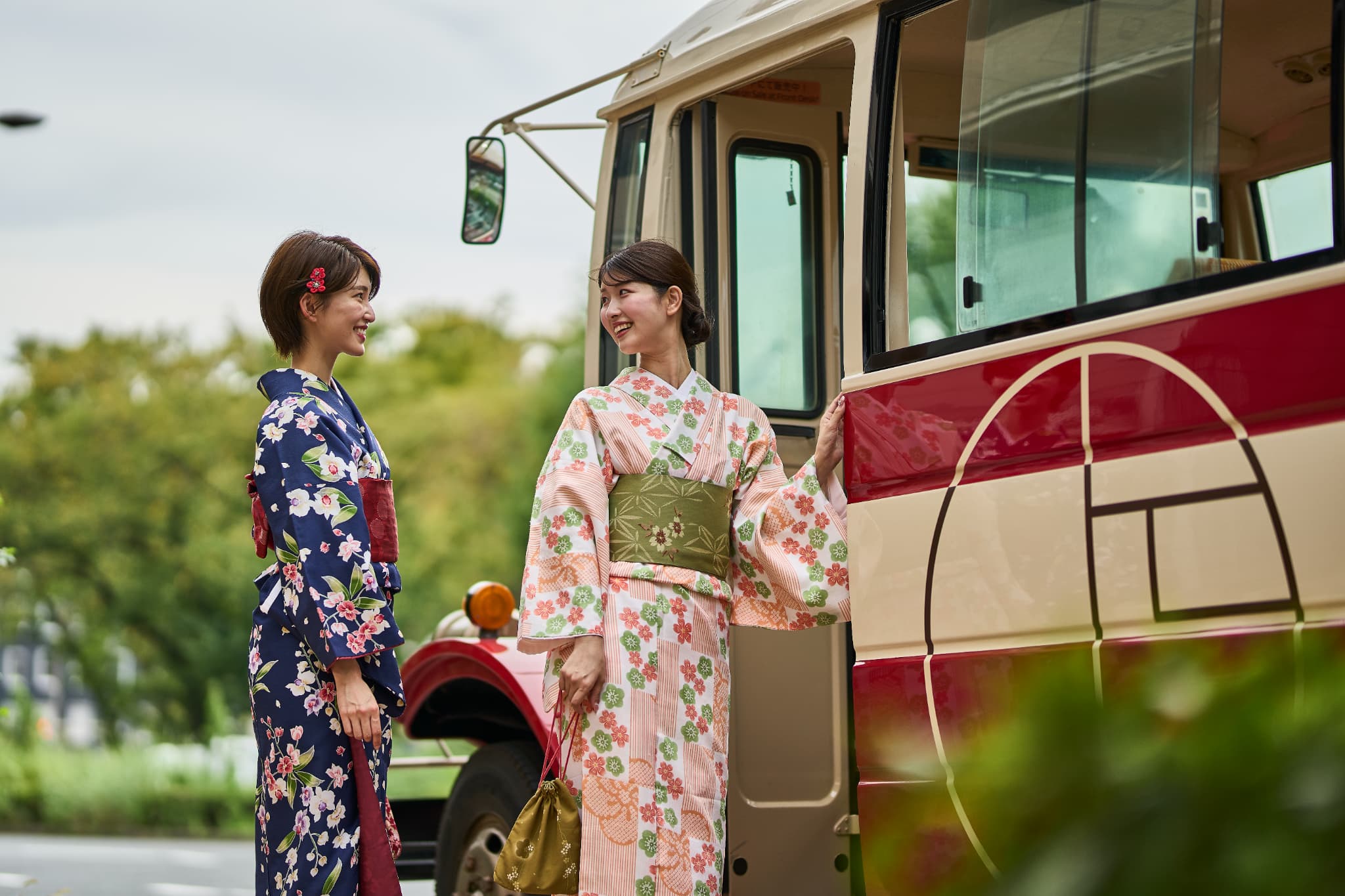 ボンネットバス