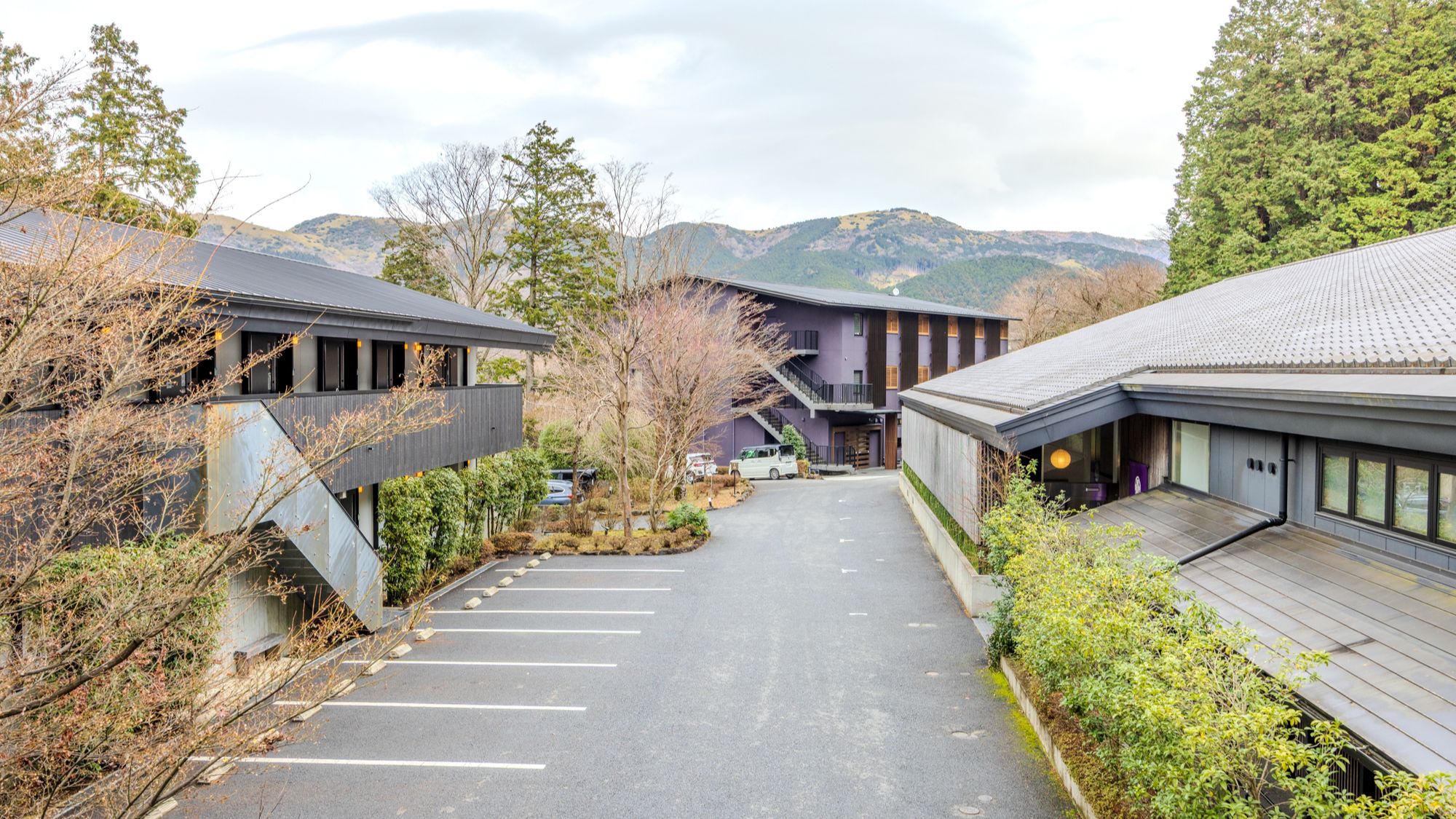 【本館】客室棟2階通路からの景色