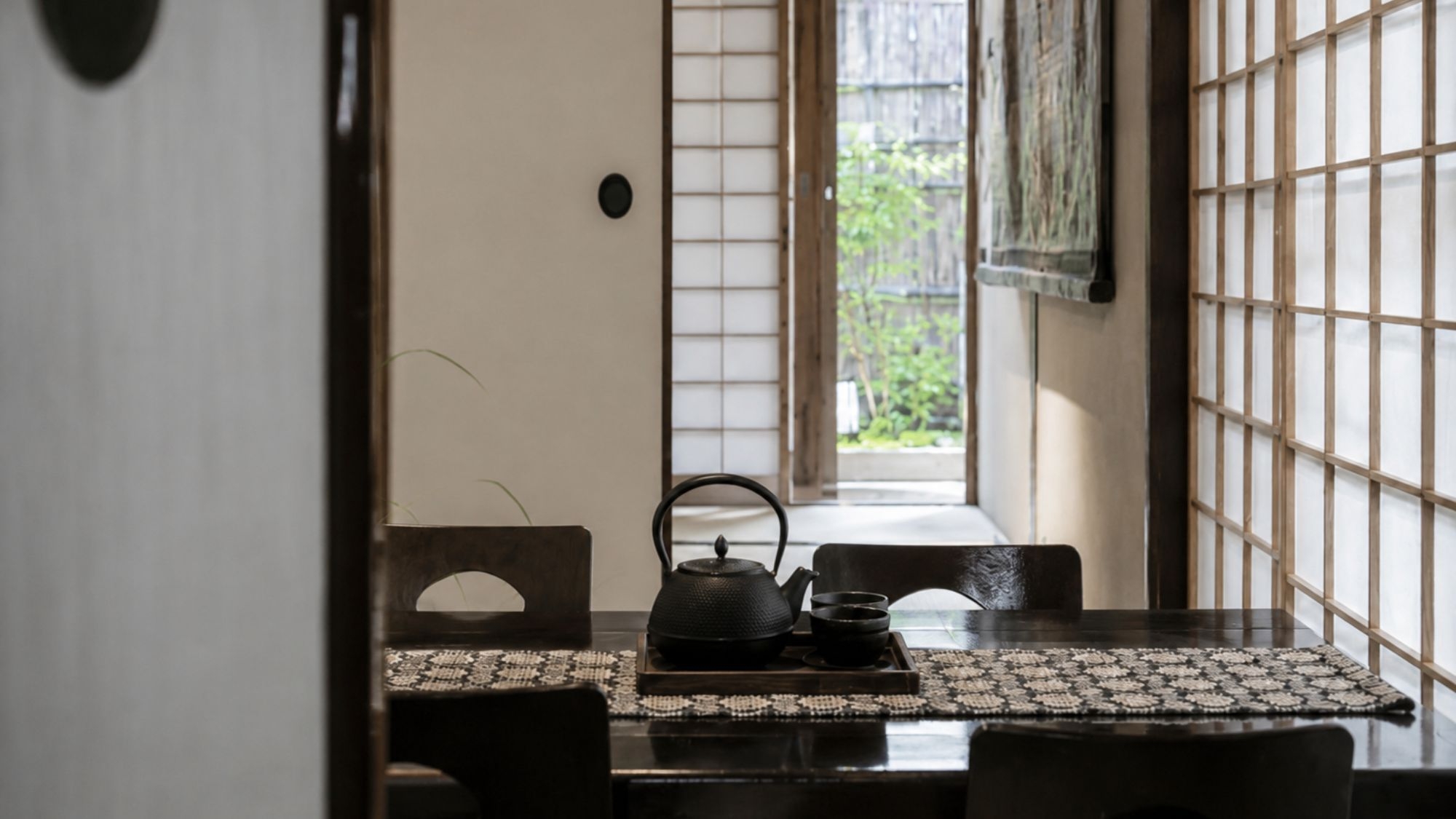 【京町家-二藍-】青もみじに包まれる京町家の休日 │ 初夏限定 │.