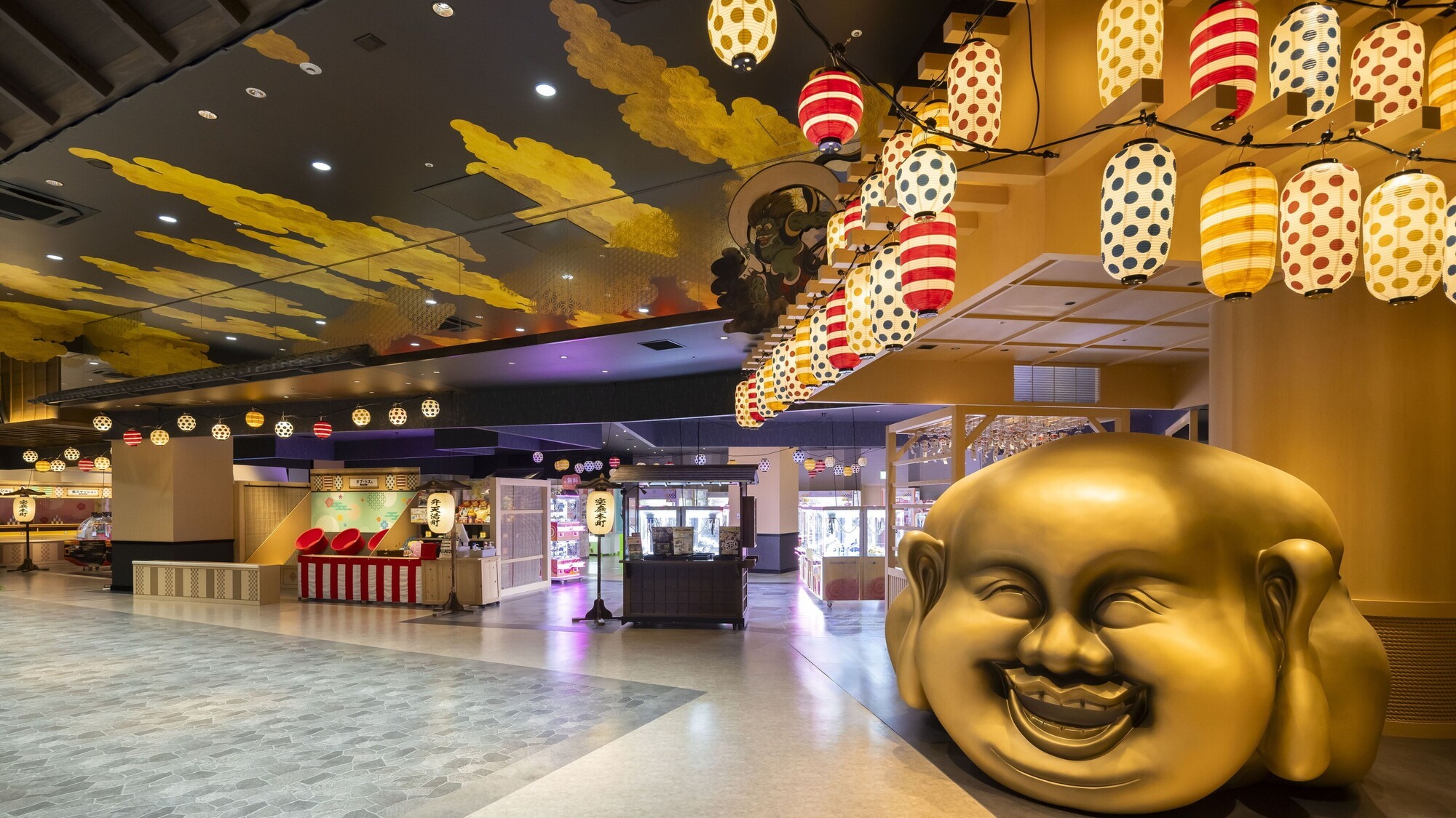 空庭温泉　※JR弁天町直結の温泉型テーマパーク