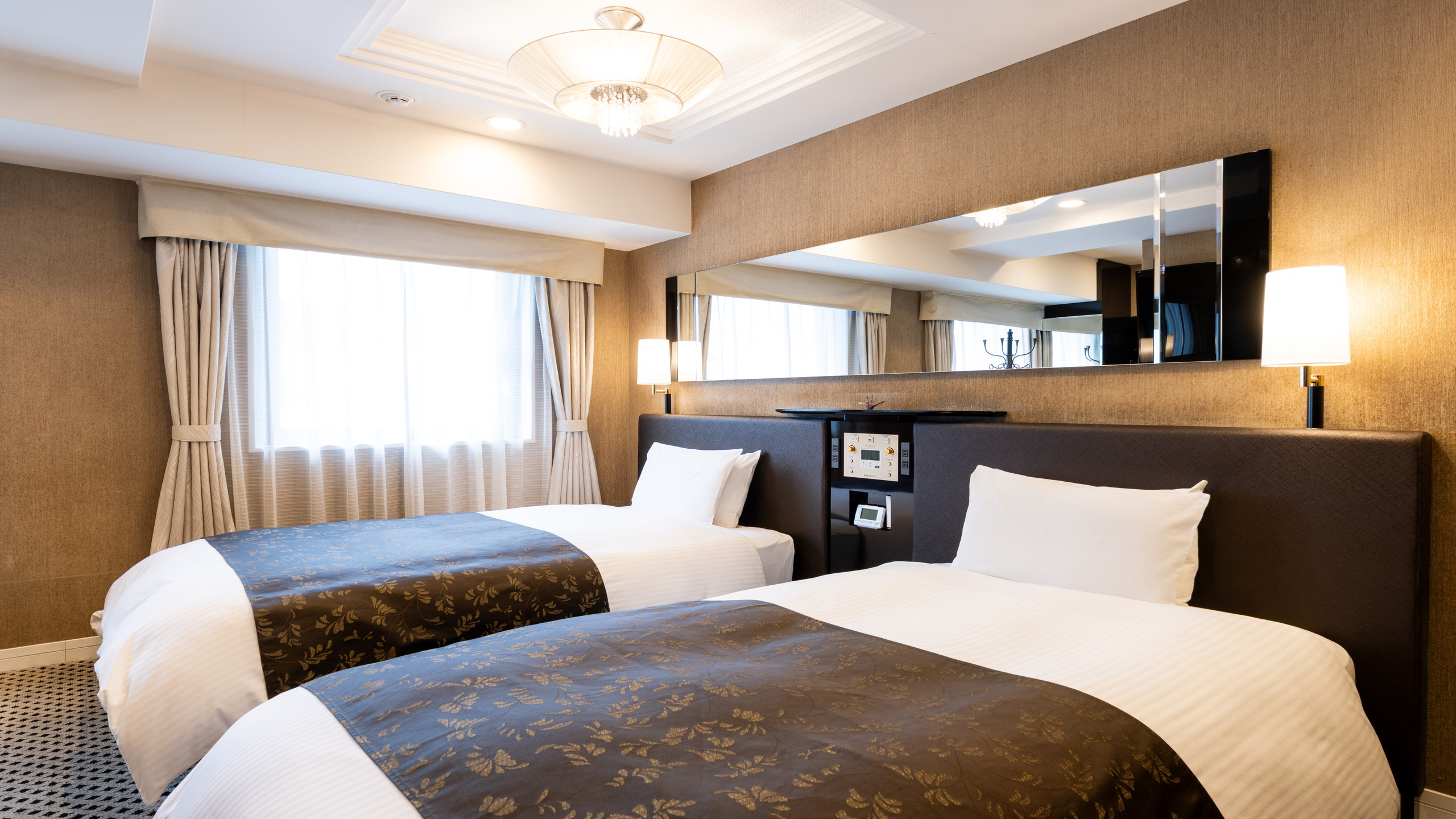 デラックスツイン