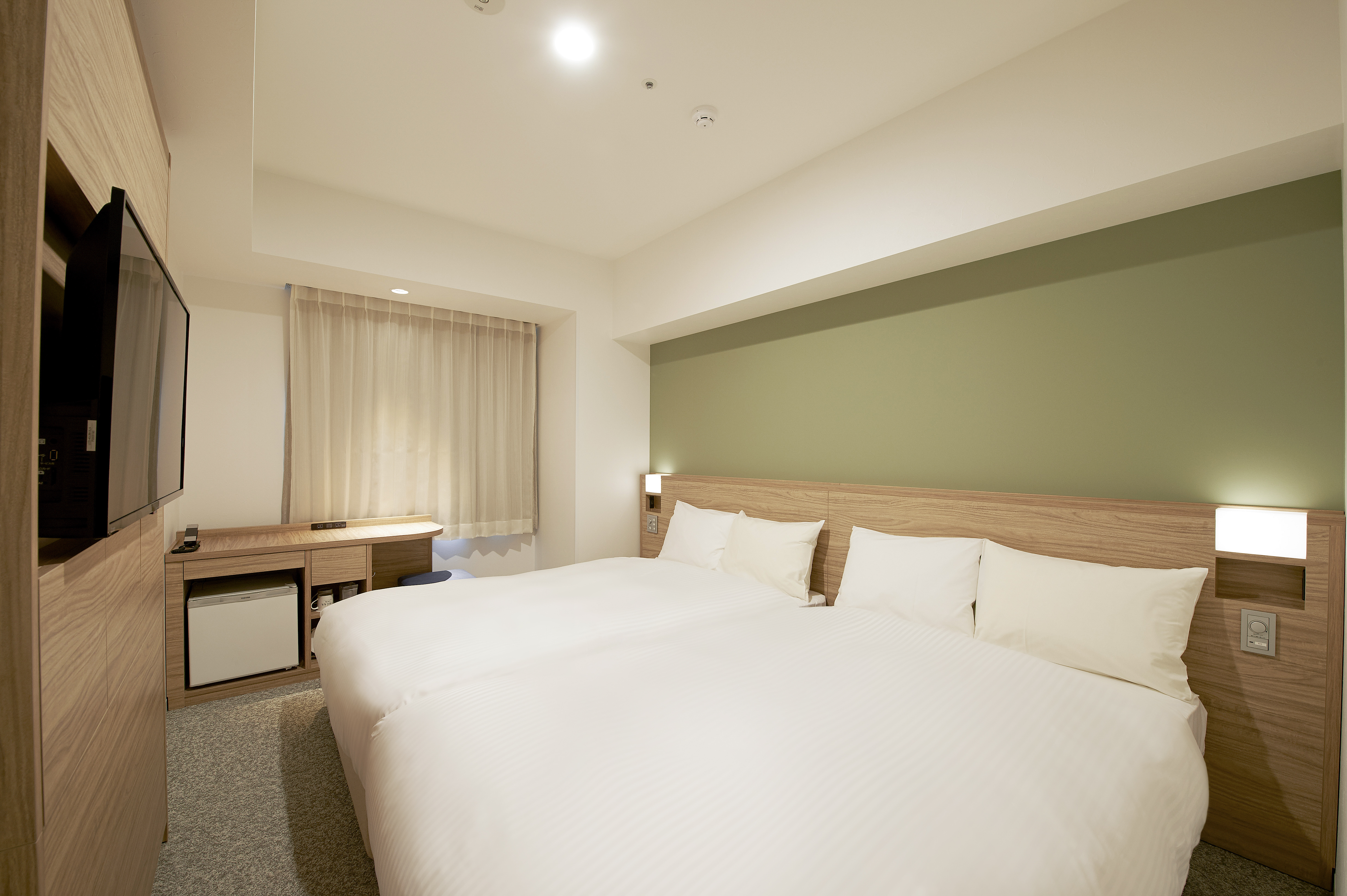 スーペリアツイン(17.3平米～/120cm幅ベッド2台)