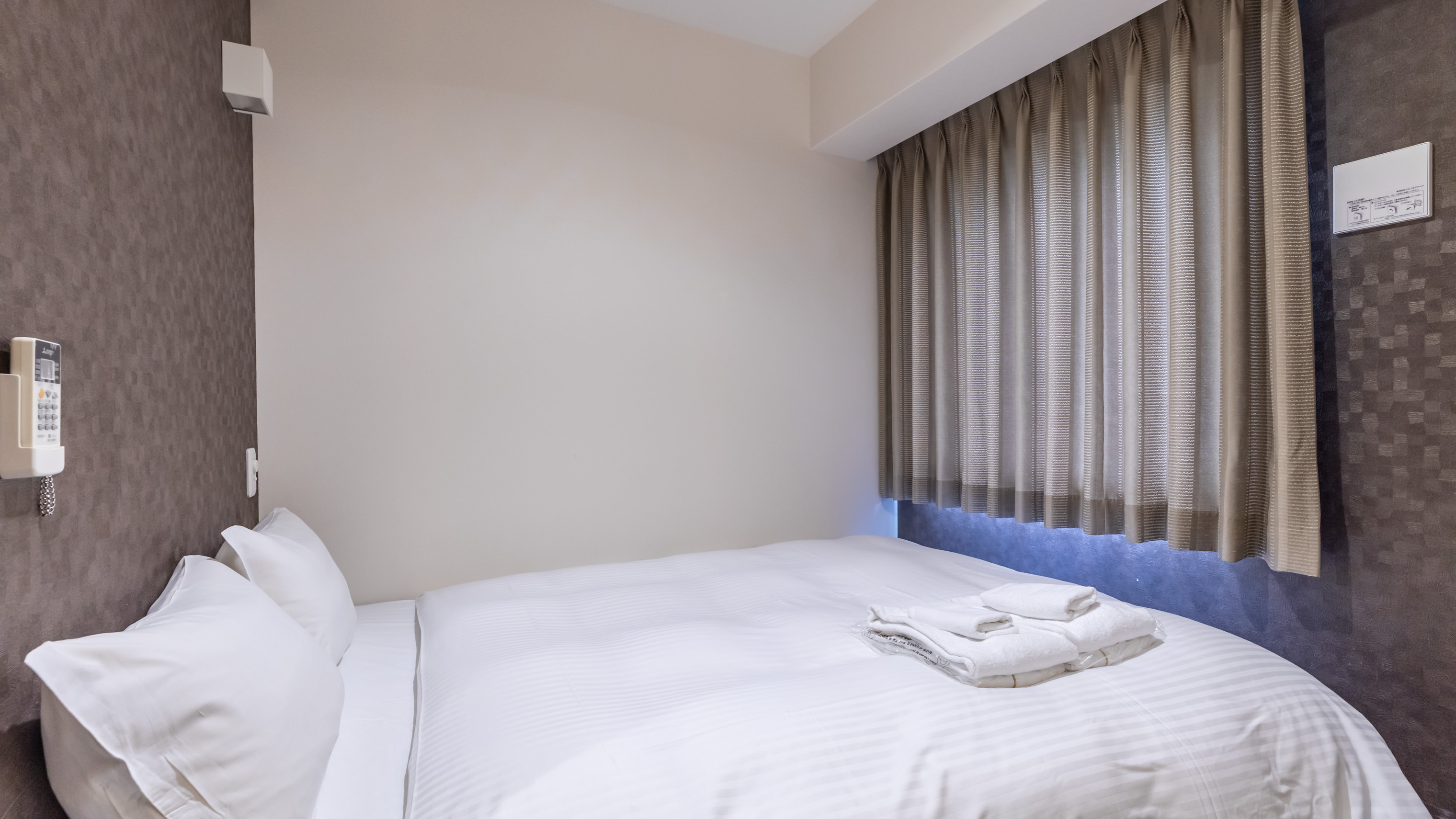 ダブルルーム【禁煙】