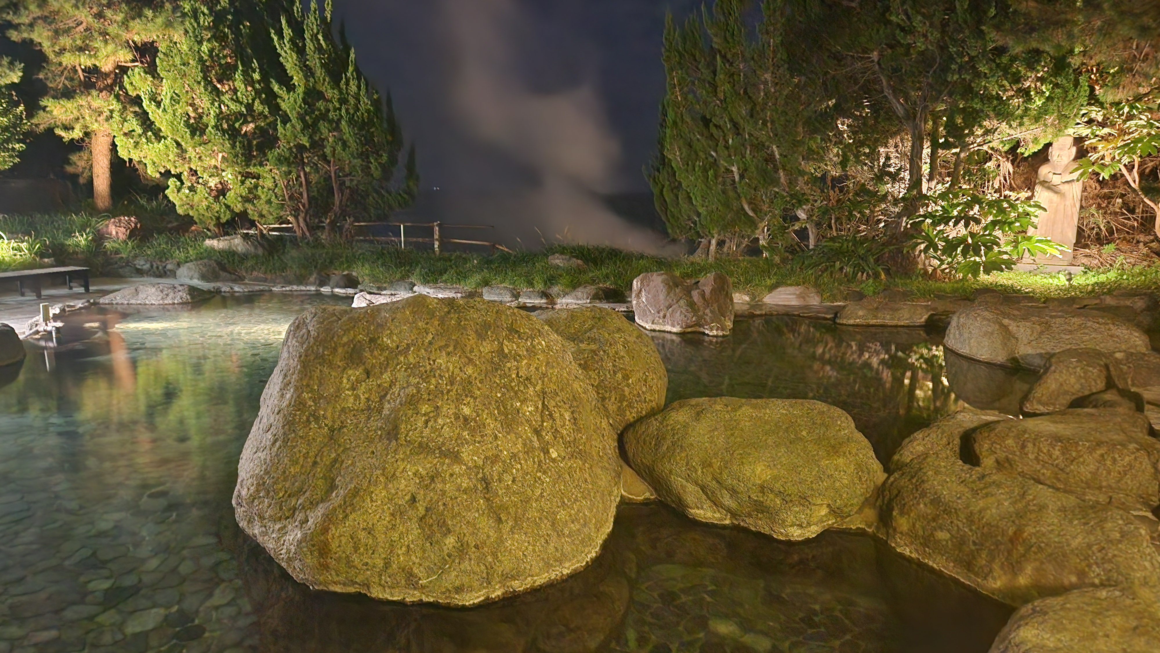 大野天風呂　月灯りの湯