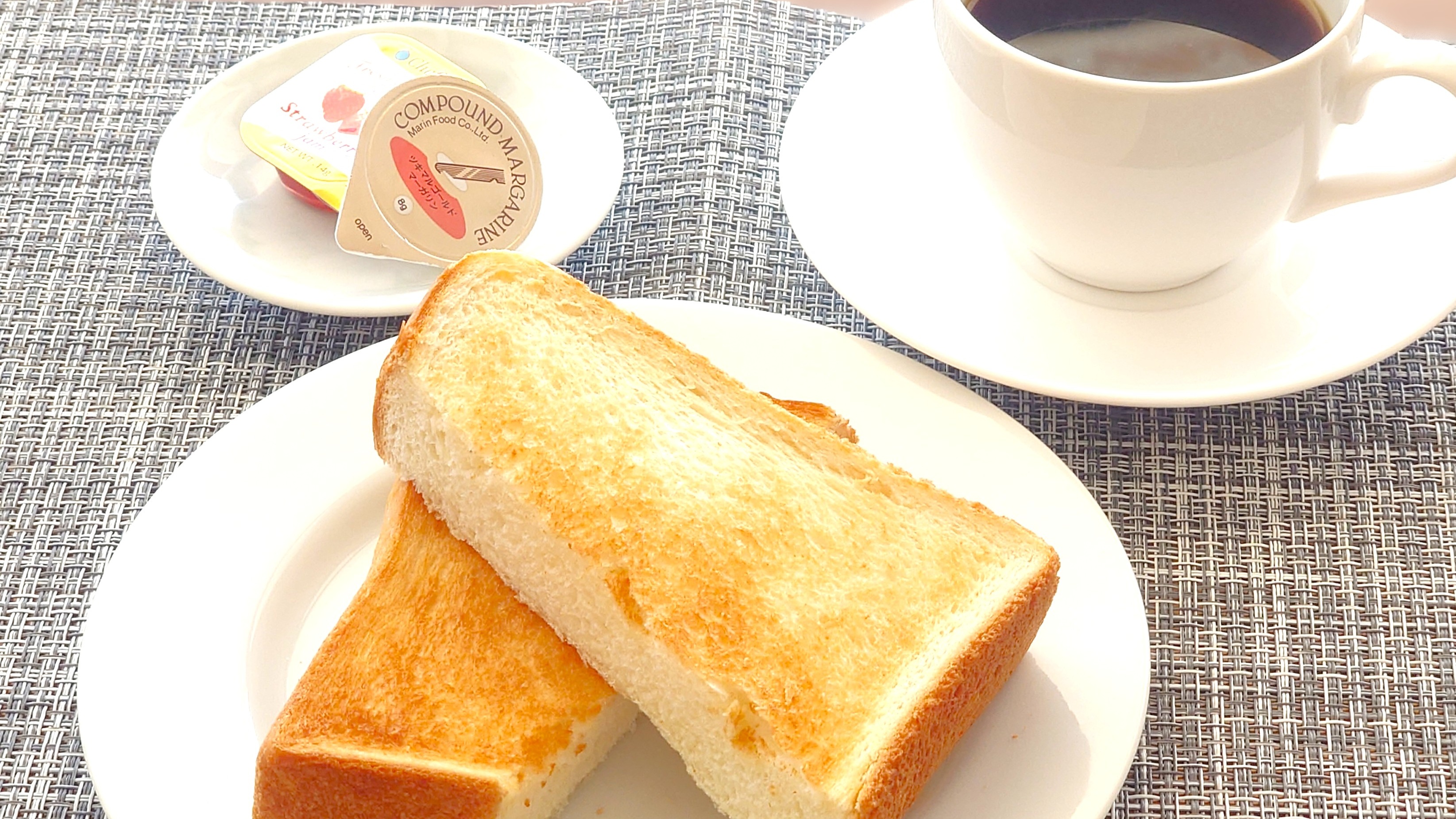 *【朝食一例】トーストセット：パンだけのシンプルな朝食をご用意