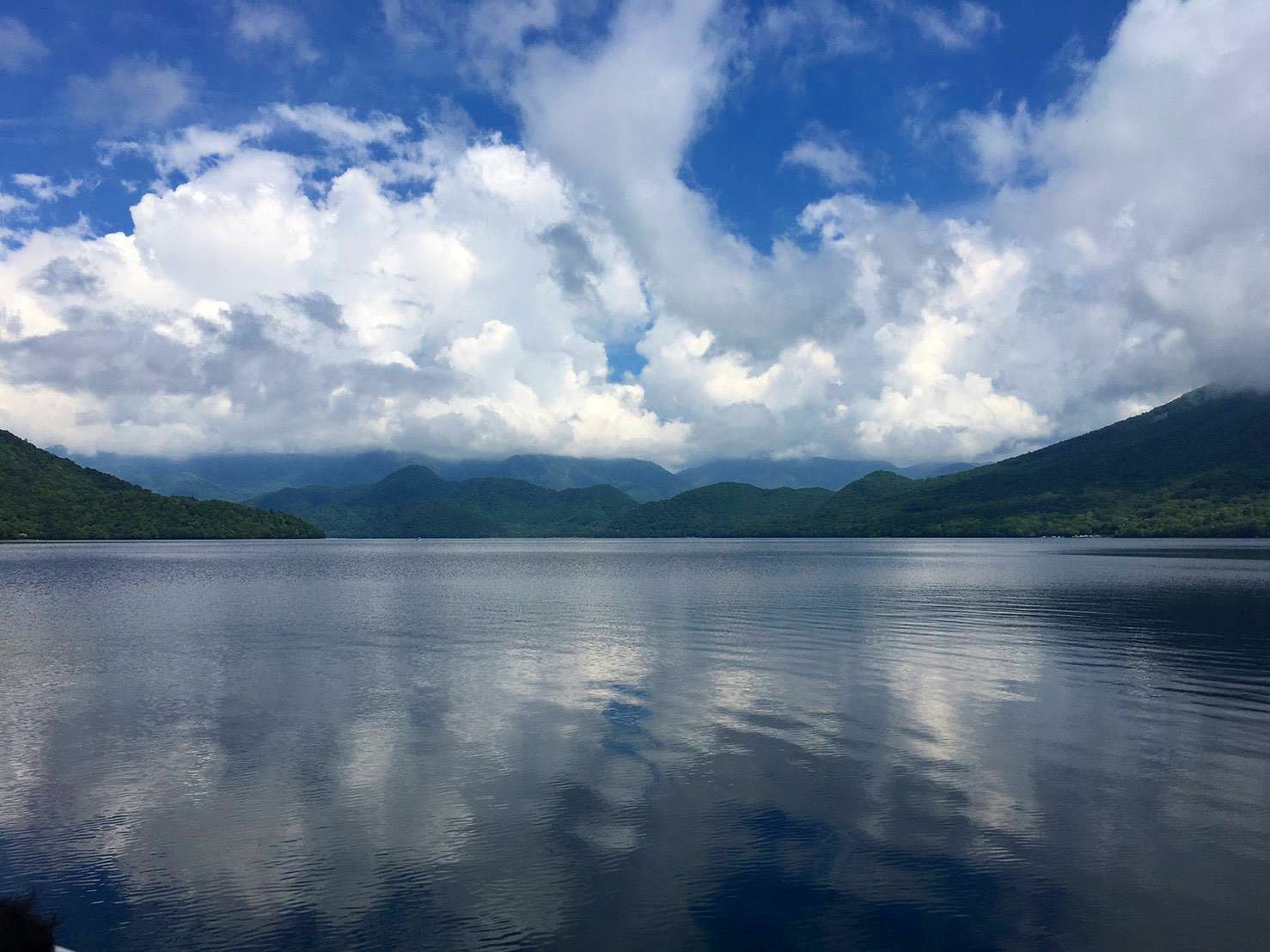 夏の中禅寺湖