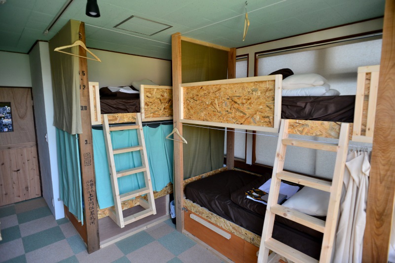 男女共用ドミトリー