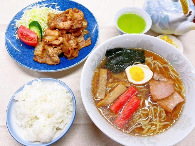 ・ラーメンと生姜焼き